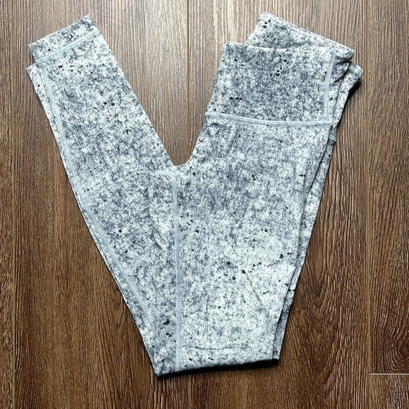 Lululemon Leggings sz4 - Picture 6 of 9